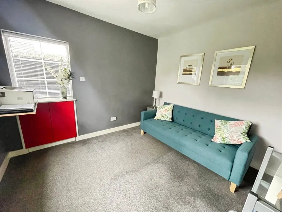 House Under Offer with 4 bedrooms in Old Harlow, CM17, photo 17