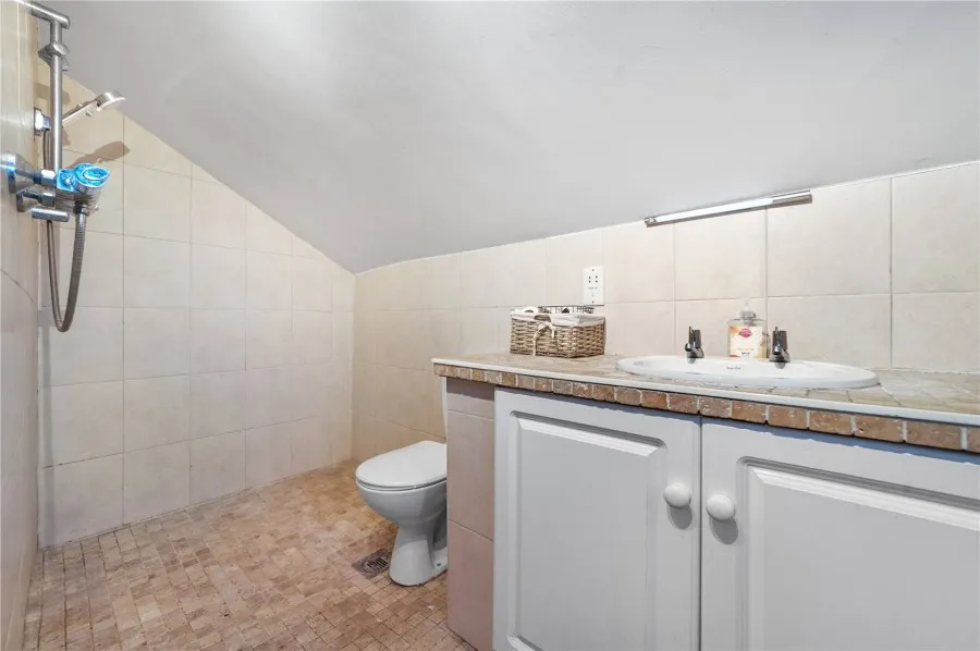 House Under Offer with 4 bedrooms in Old Harlow, CM17, photo 15