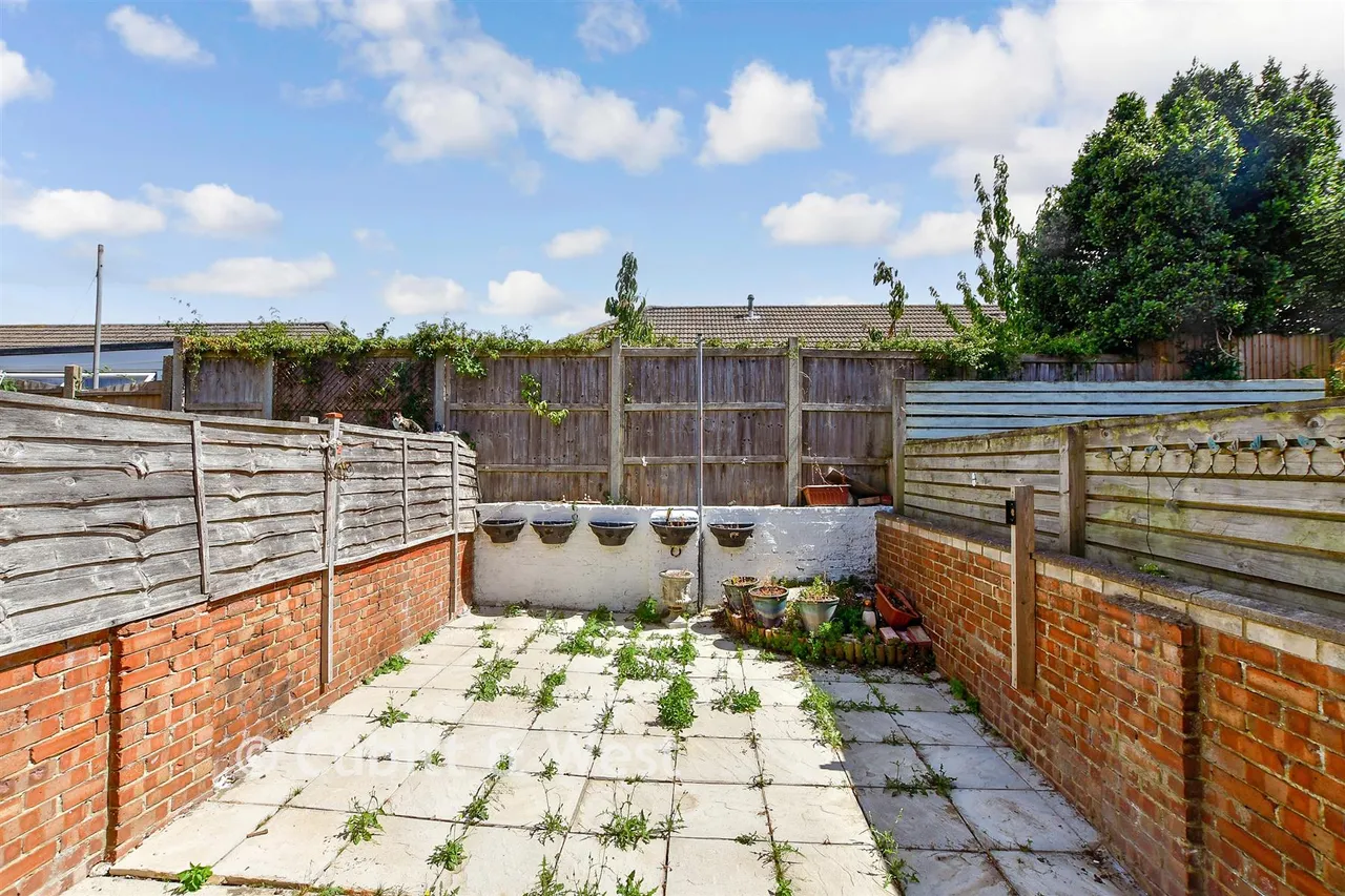 Bath Road, Southsea, PO4, photo 2