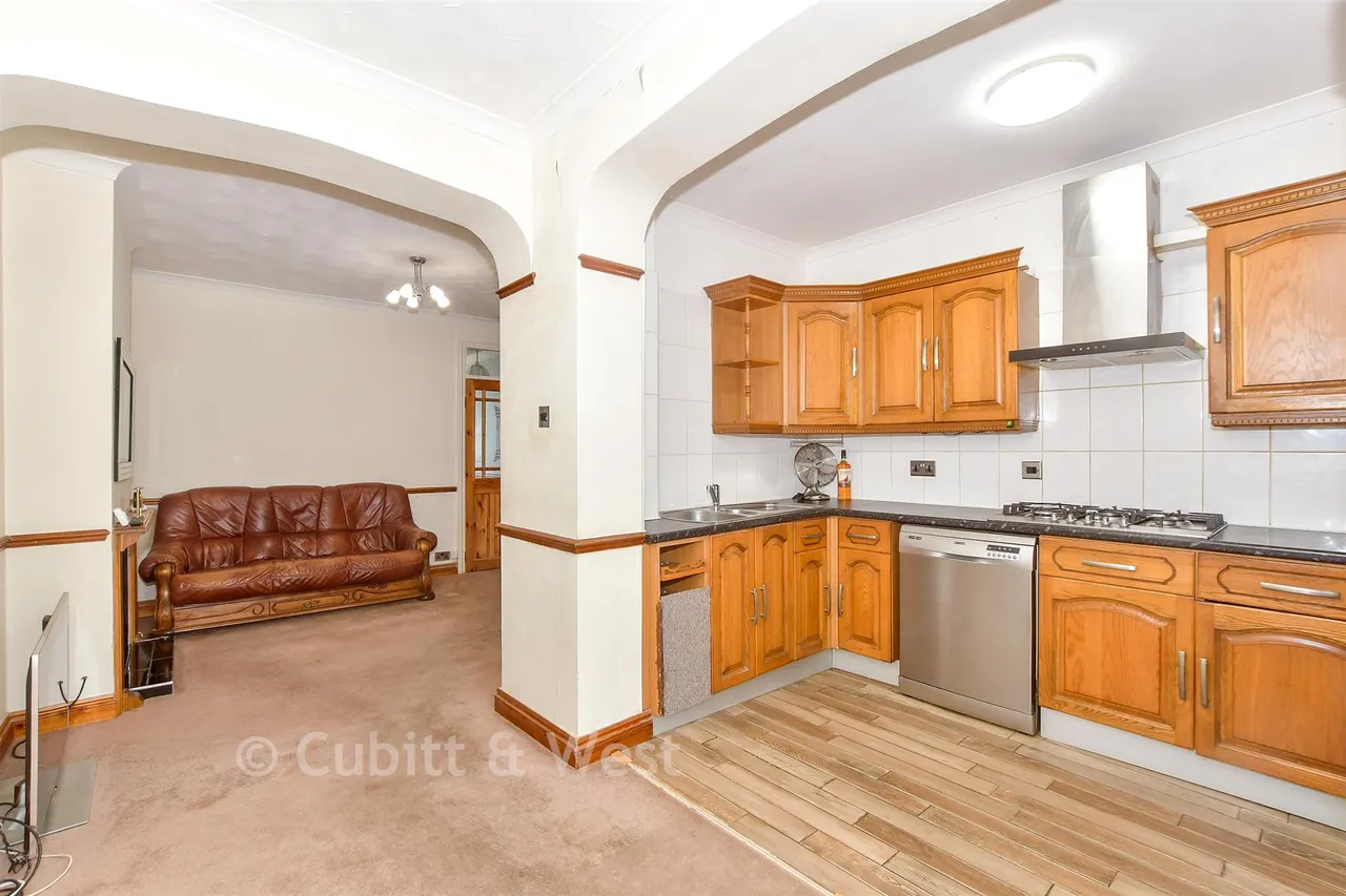 Bath Road, Southsea, PO4, photo 5