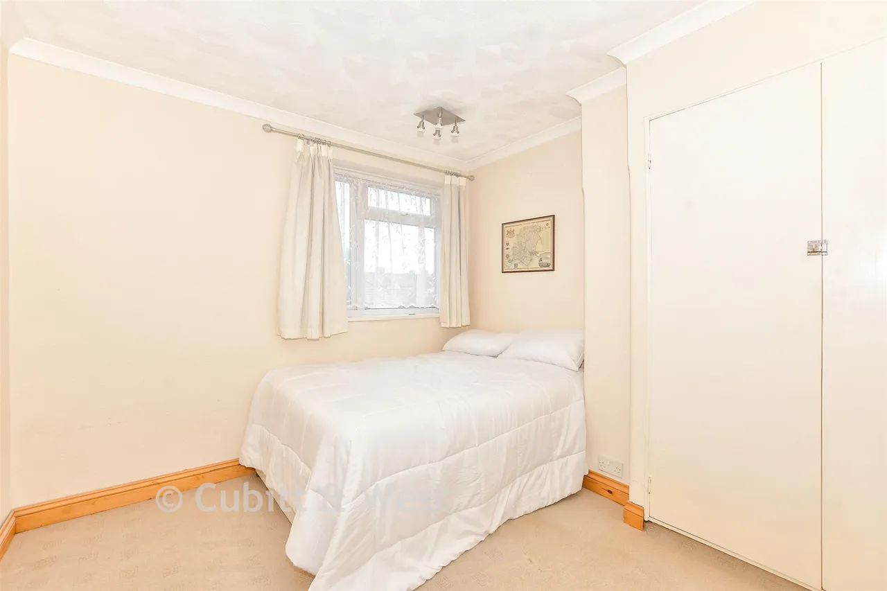 Bath Road, Southsea, PO4, photo 8