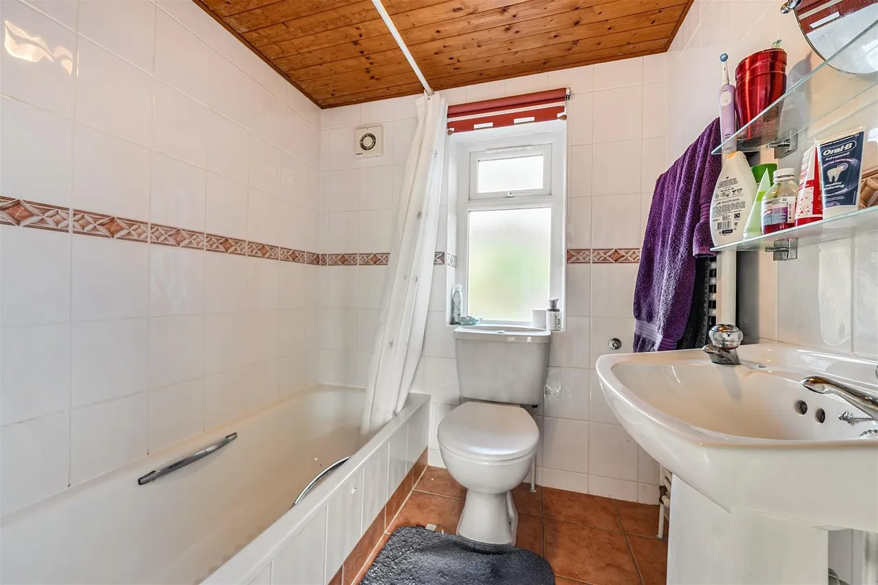 Tempest Avenue, Potters Bar, EN6, photo 13