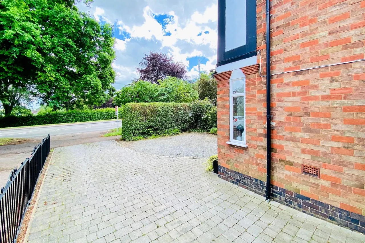 Loughborough Road, Birstall, LE4, photo 22
