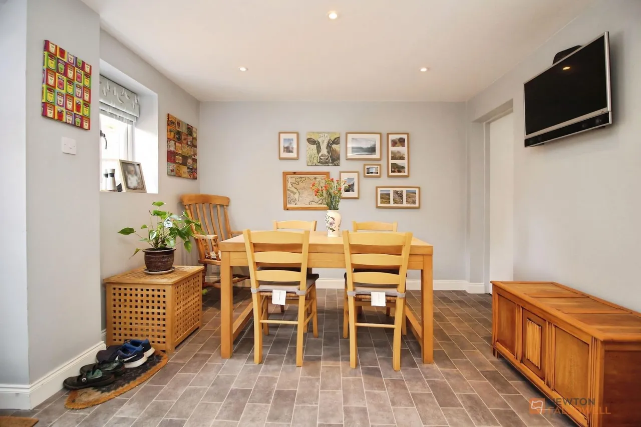 Loughborough Road, Birstall, LE4, photo 11