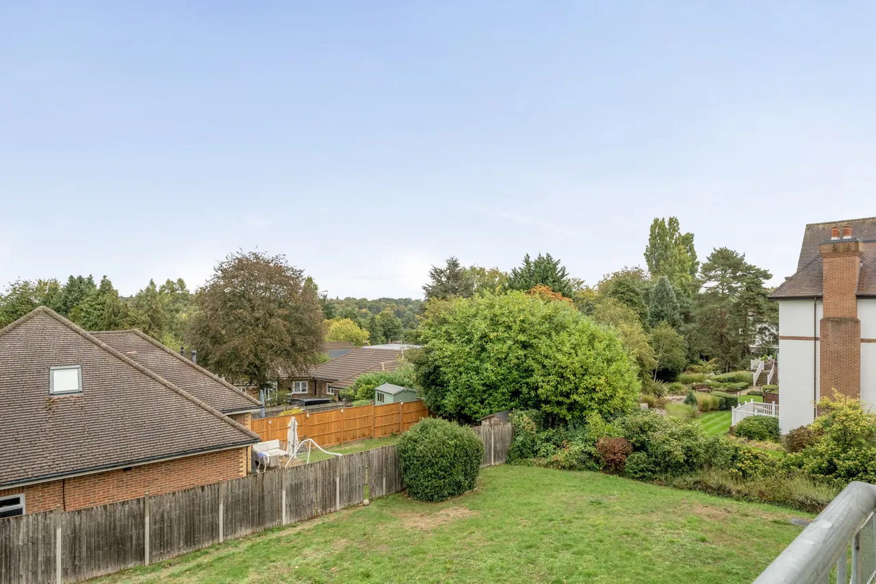 Castle Gate, High View, WD3, photo 20