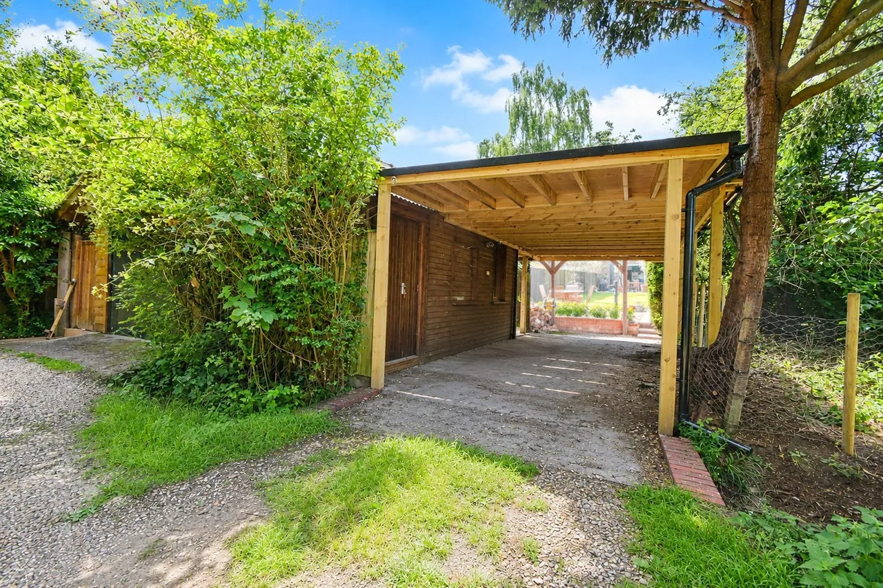 Church Path, Hook, Hampshire, RG27 9LY, photo 15