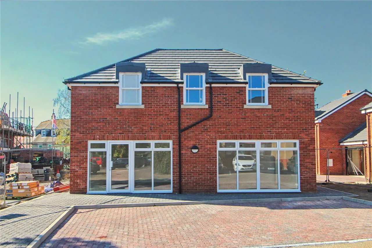 Oak Court, Poringland, NR14, photo 6