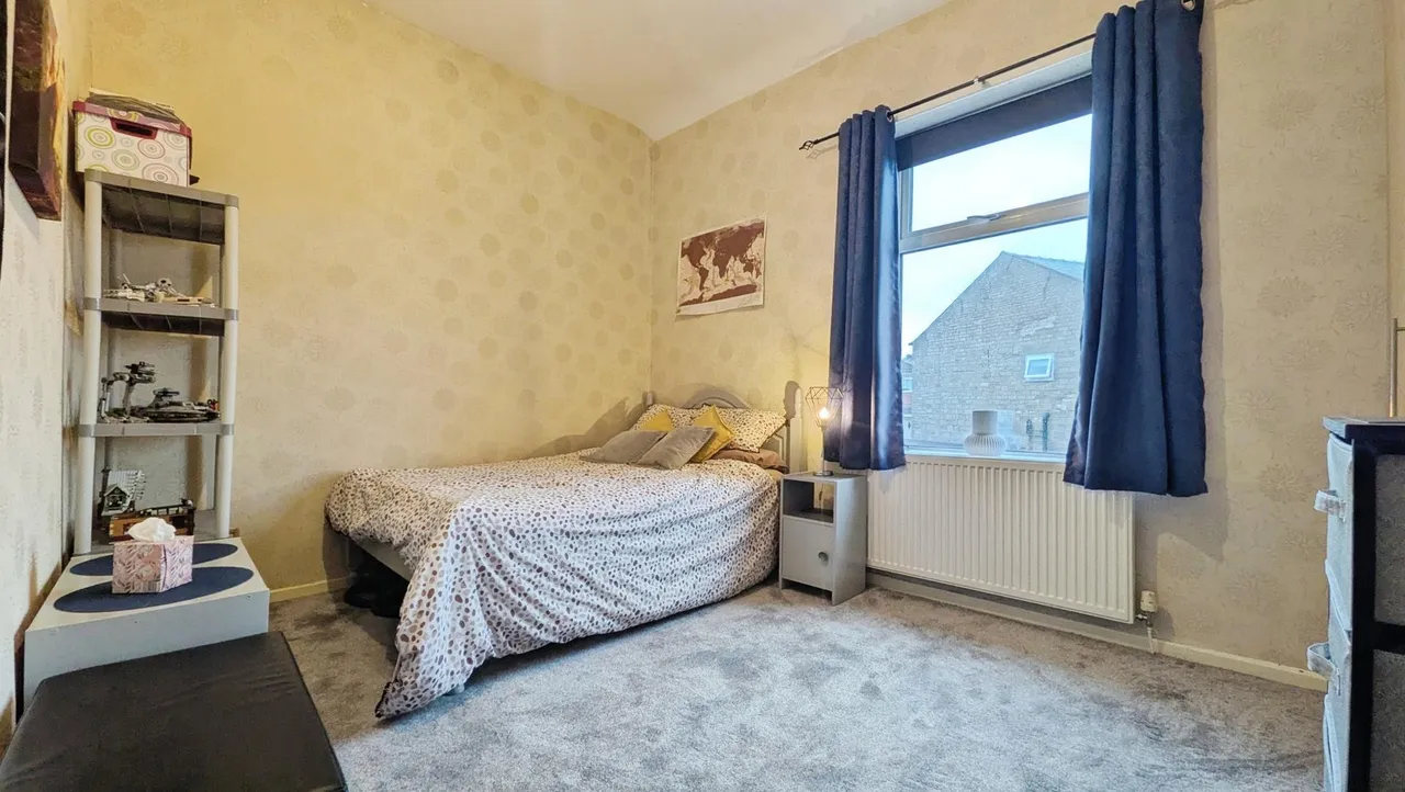 West Street, Lees, OL4, photo 18