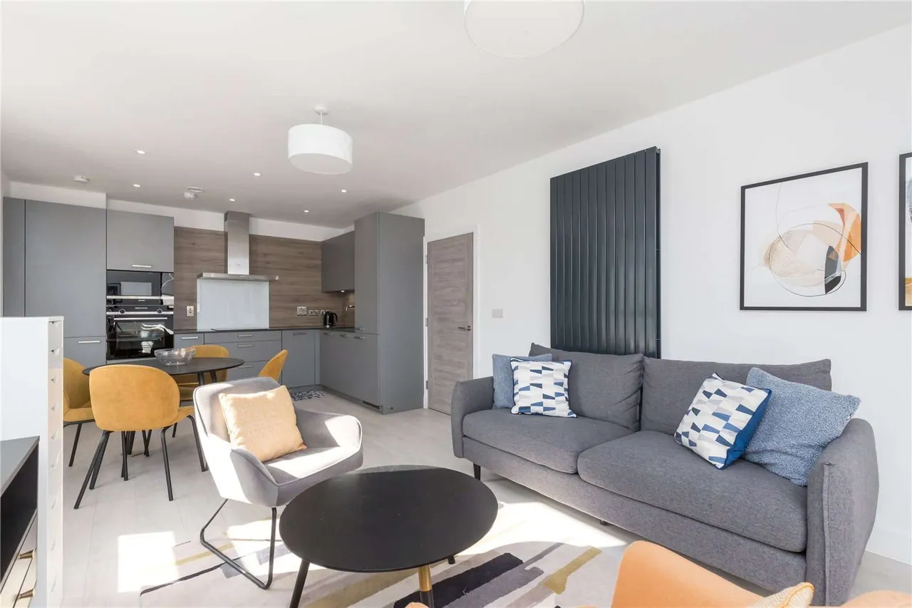 2 bed flat for sale — Shoemakers Square, Holyrood, Edinburgh, EH8 8FW