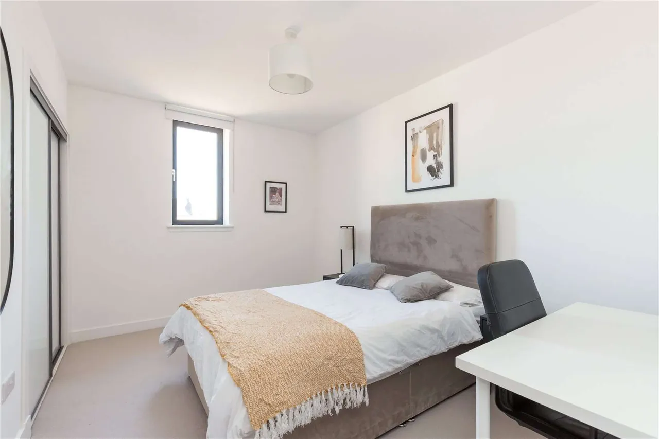Shoemakers Square, Holyrood, Edinburgh, EH8 8FW, photo 8