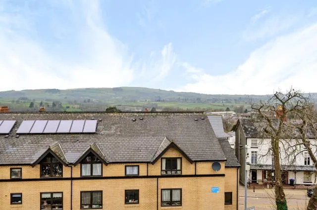 Park Crescent, Llandrindod Wells, LD1, photo 10
