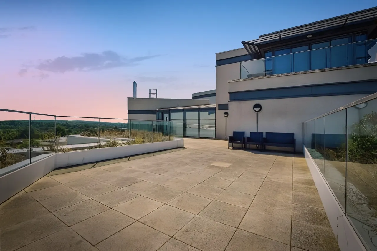 2 bed flat for sale, Water Lane, Watford, WD17