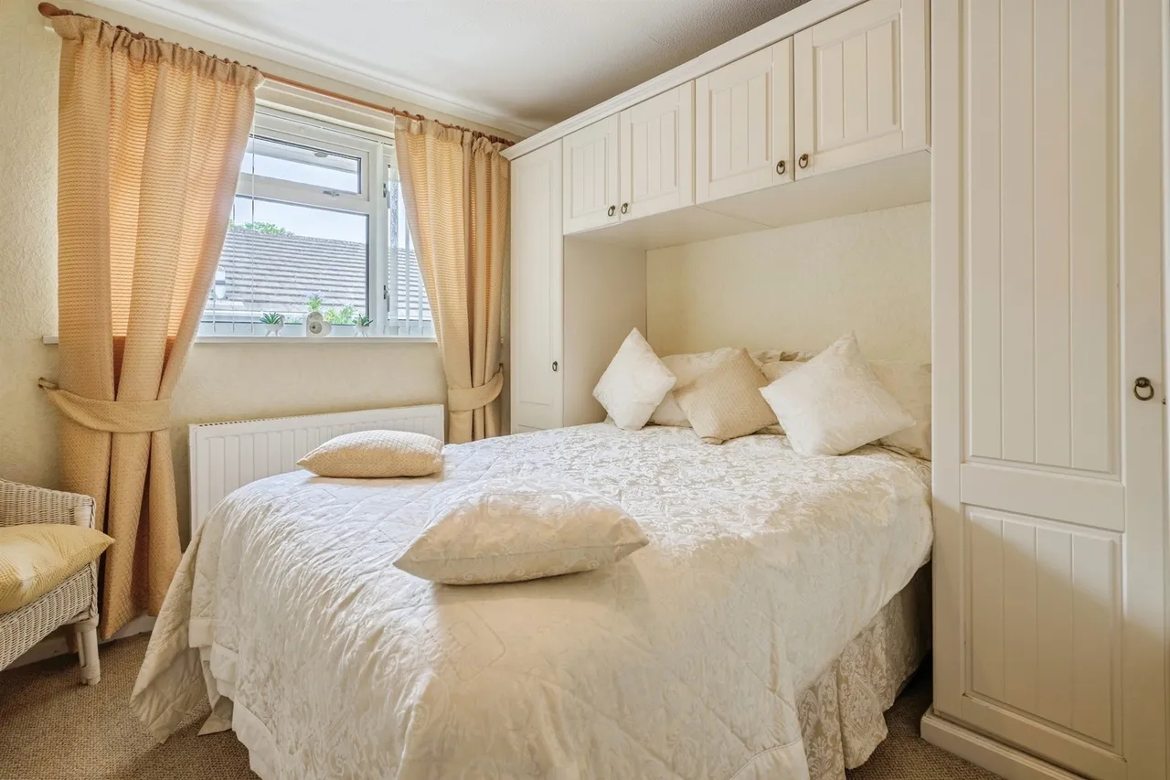 Raphael Drive, Plymouth, PL9, photo 9