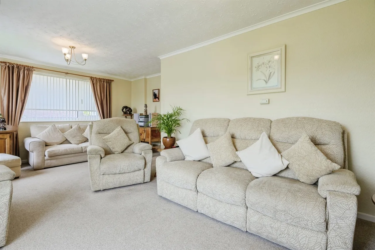 Raphael Drive, Plymouth, PL9, photo 6