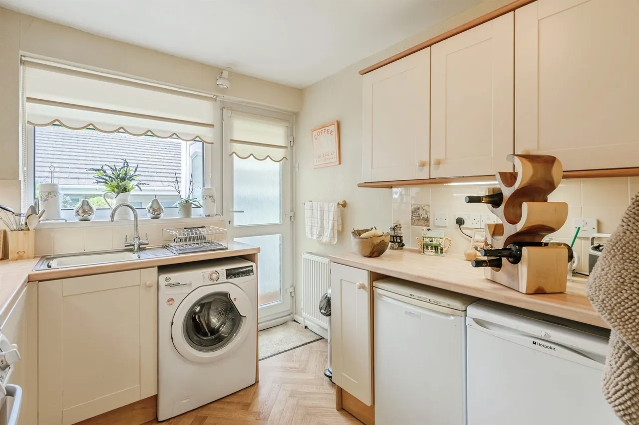 Raphael Drive, Plymouth, PL9, photo 15