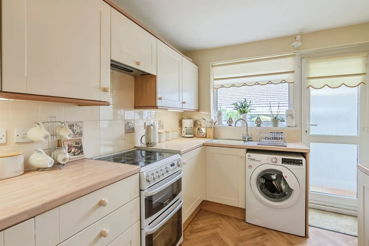 Raphael Drive, Plymouth, PL9, photo 14