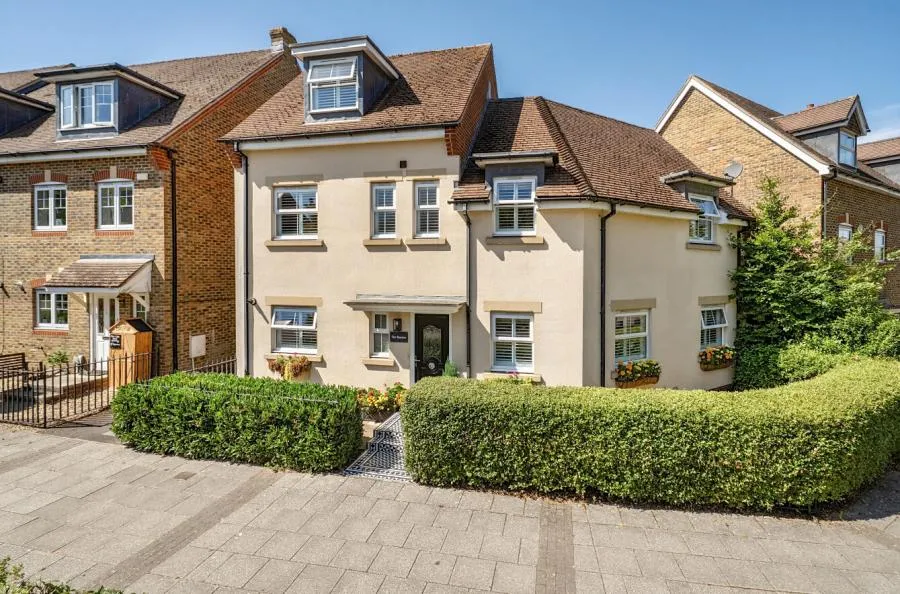 4 bed house for sale, Osprey Avenue, Bracknell, RG12