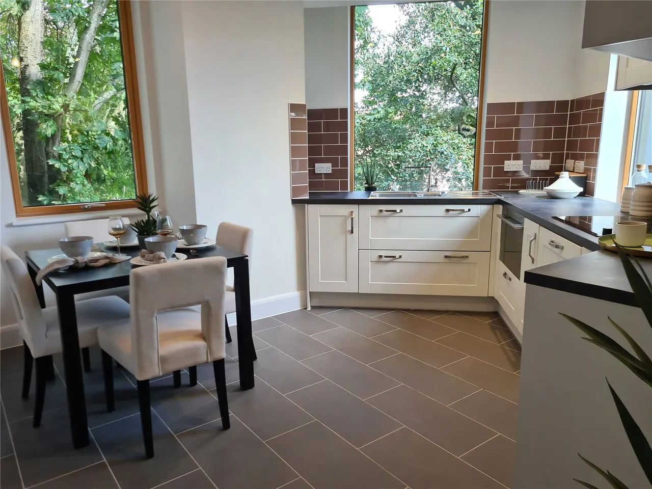 Brighton Road, Purley, CR8, photo 10