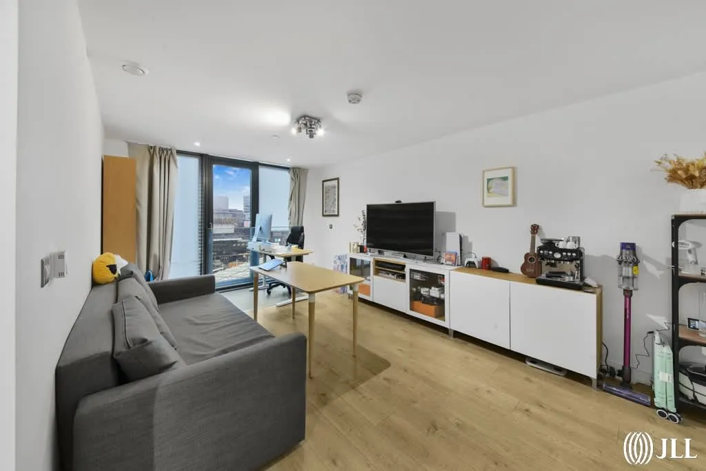 1 bed flat for sale, Great Eastern Road, London, E15