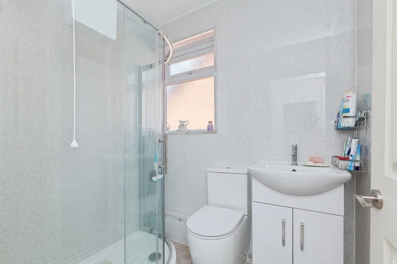 Sandford Road, Syston, LE7, photo 12