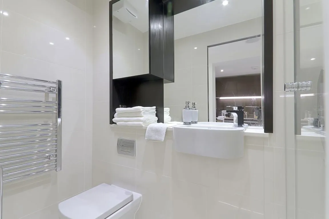 Albany House, London, photo 3
