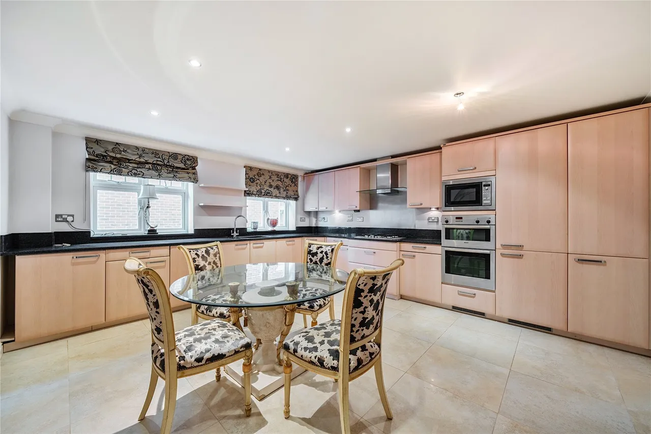 Worsley Grange, Kemnal Road, Chislehurst, BR7, photo 4