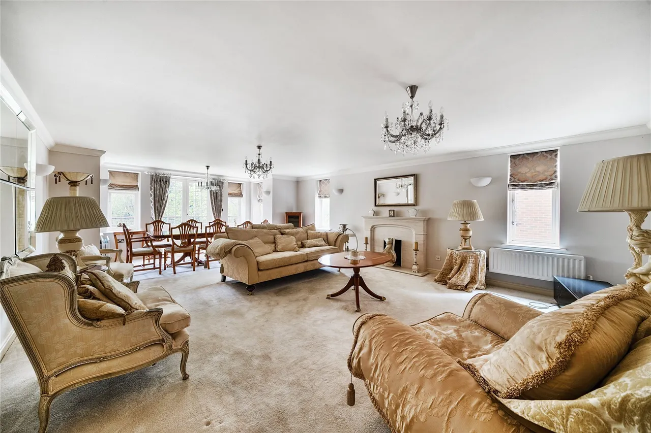 2 bed flat for sale — Worsley Grange, Kemnal Road, Chislehurst, BR7
