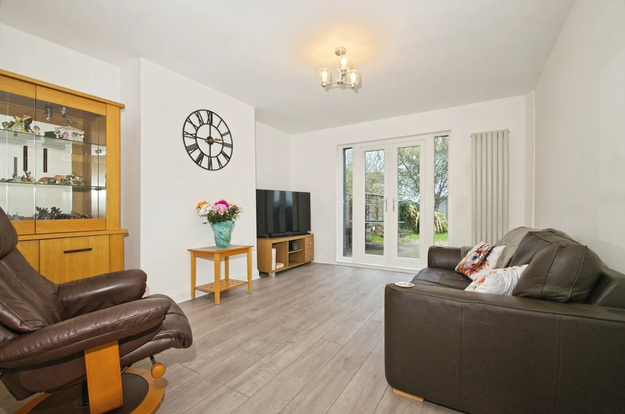 Pyle Road, Bridgend, photo 3