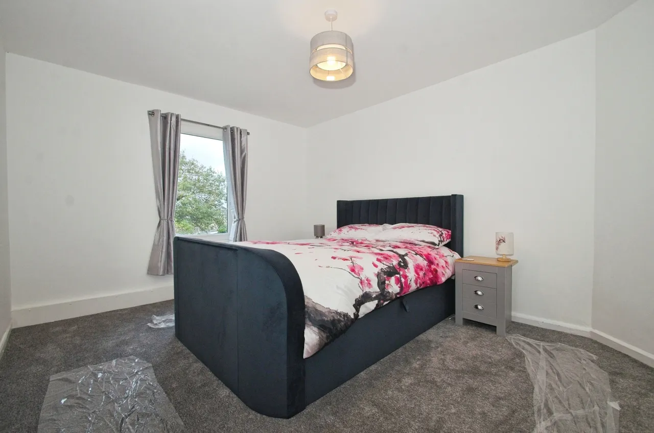 Pyle Road, Bridgend, photo 11