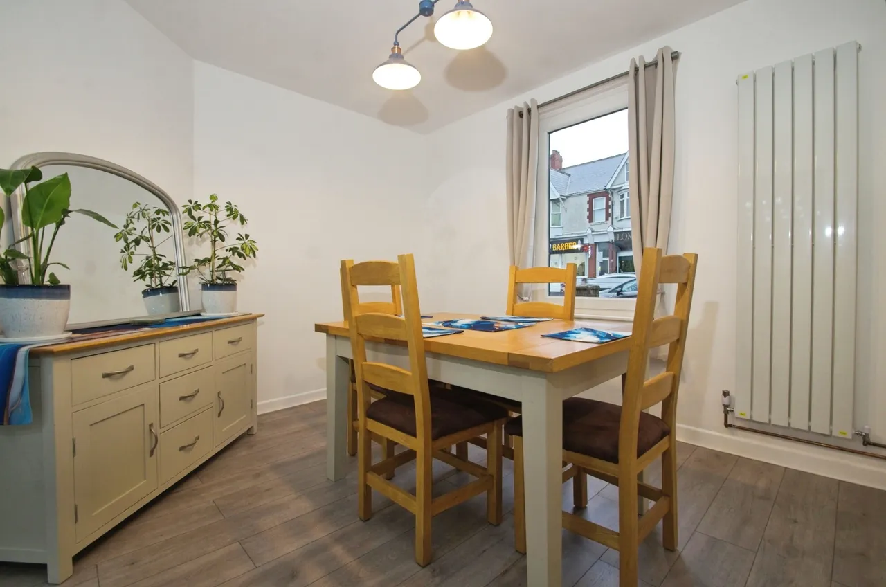 Pyle Road, Bridgend, photo 5