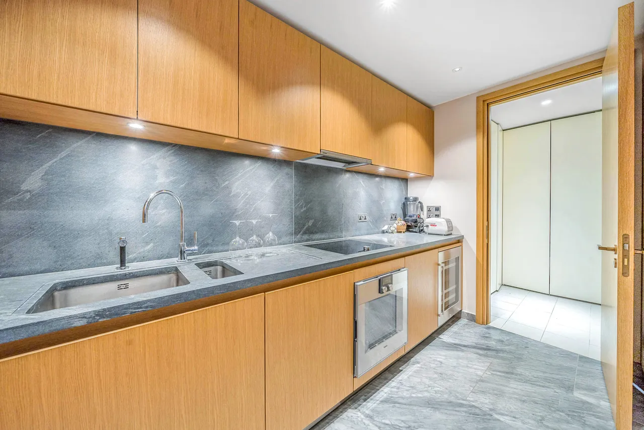 Apartment 13, One Kensington Road, London, photo 4