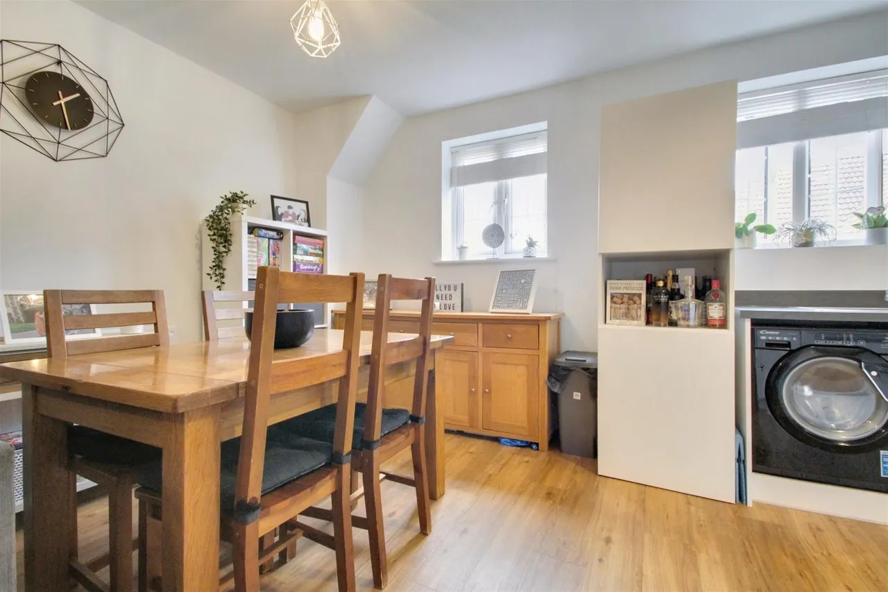 34 Cambrian Way, Worthing, photo 4