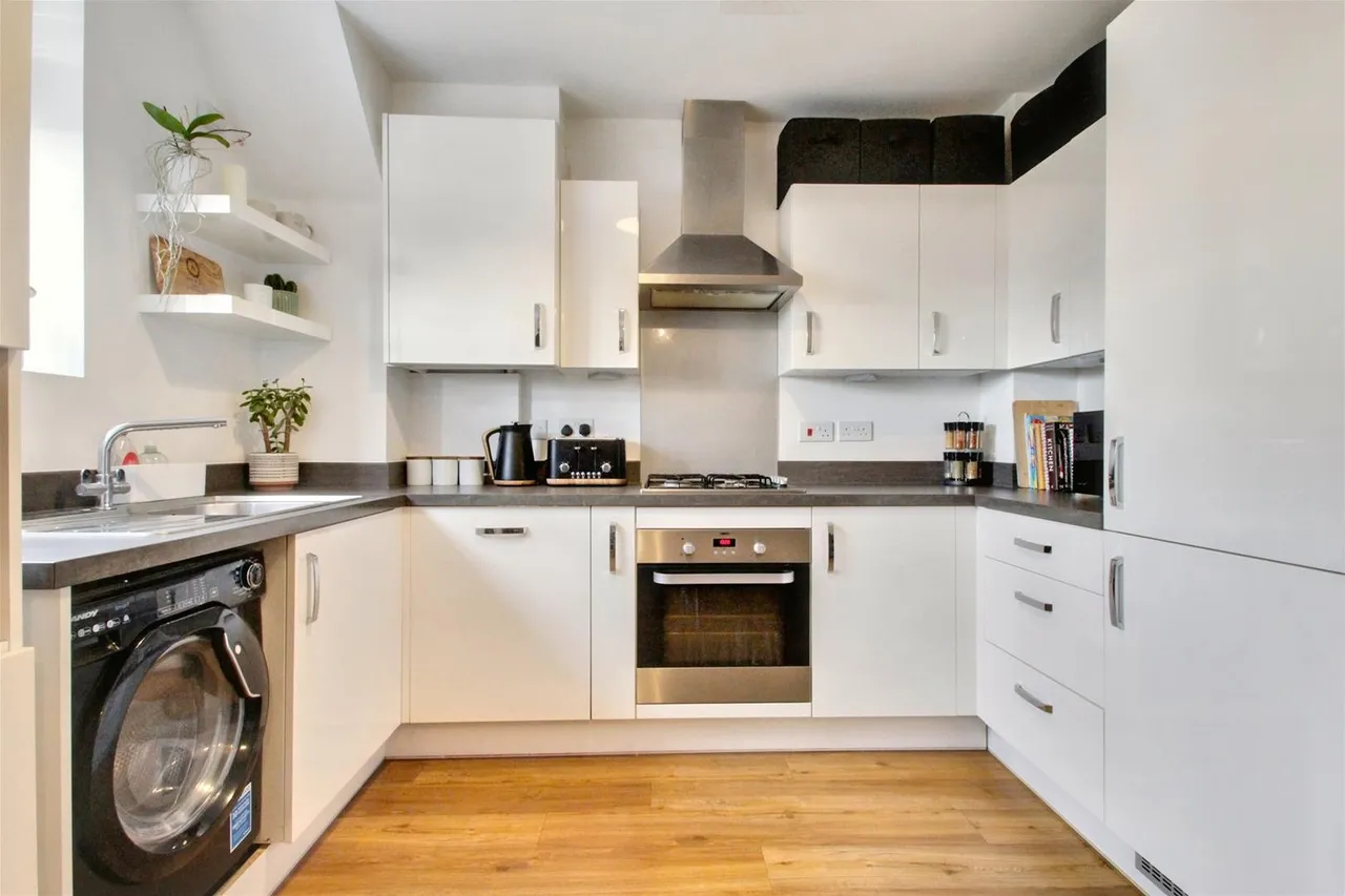 34 Cambrian Way, Worthing, photo 5