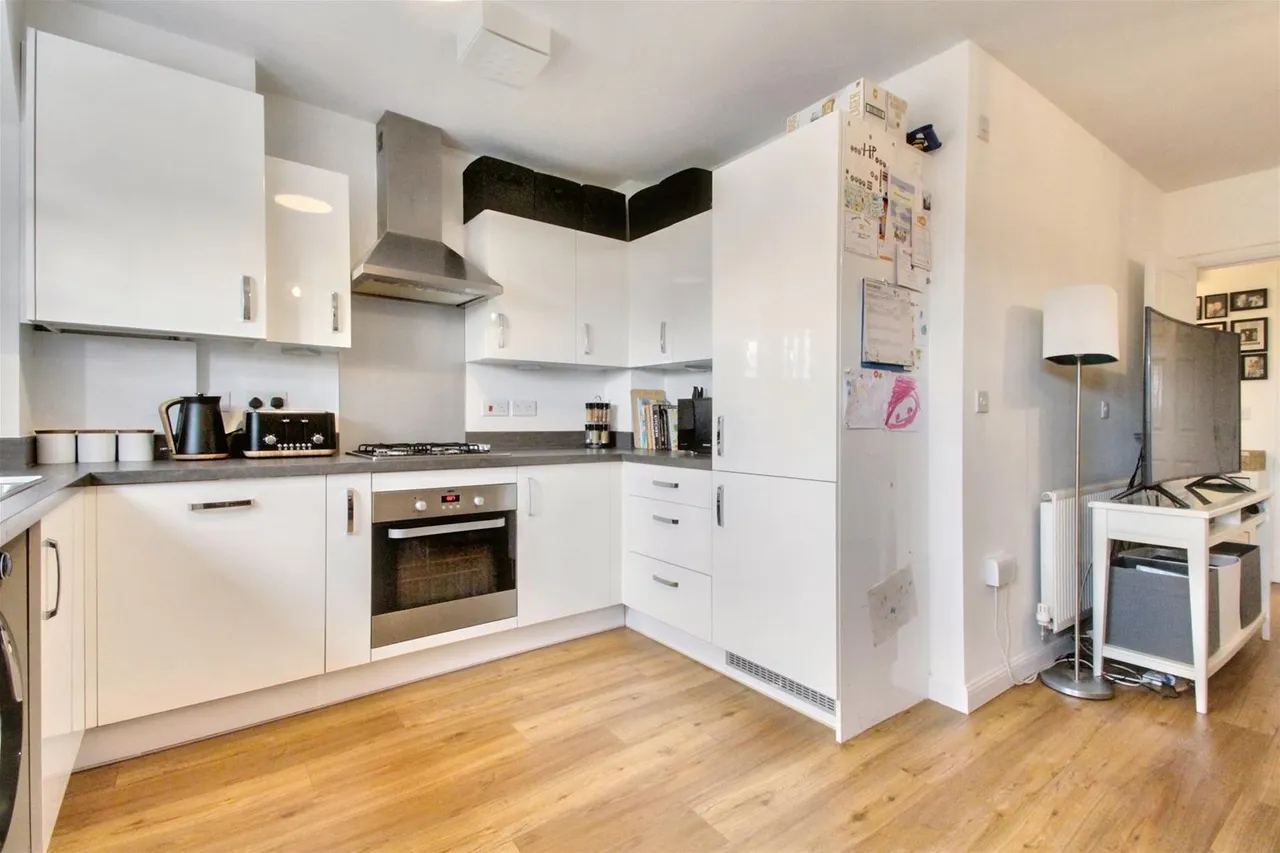 34 Cambrian Way, Worthing, photo 7