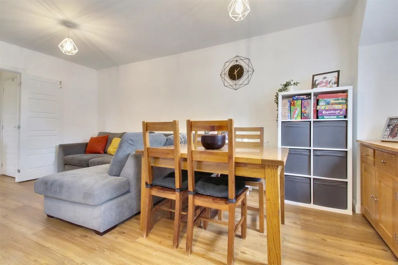 34 Cambrian Way, Worthing, photo 3