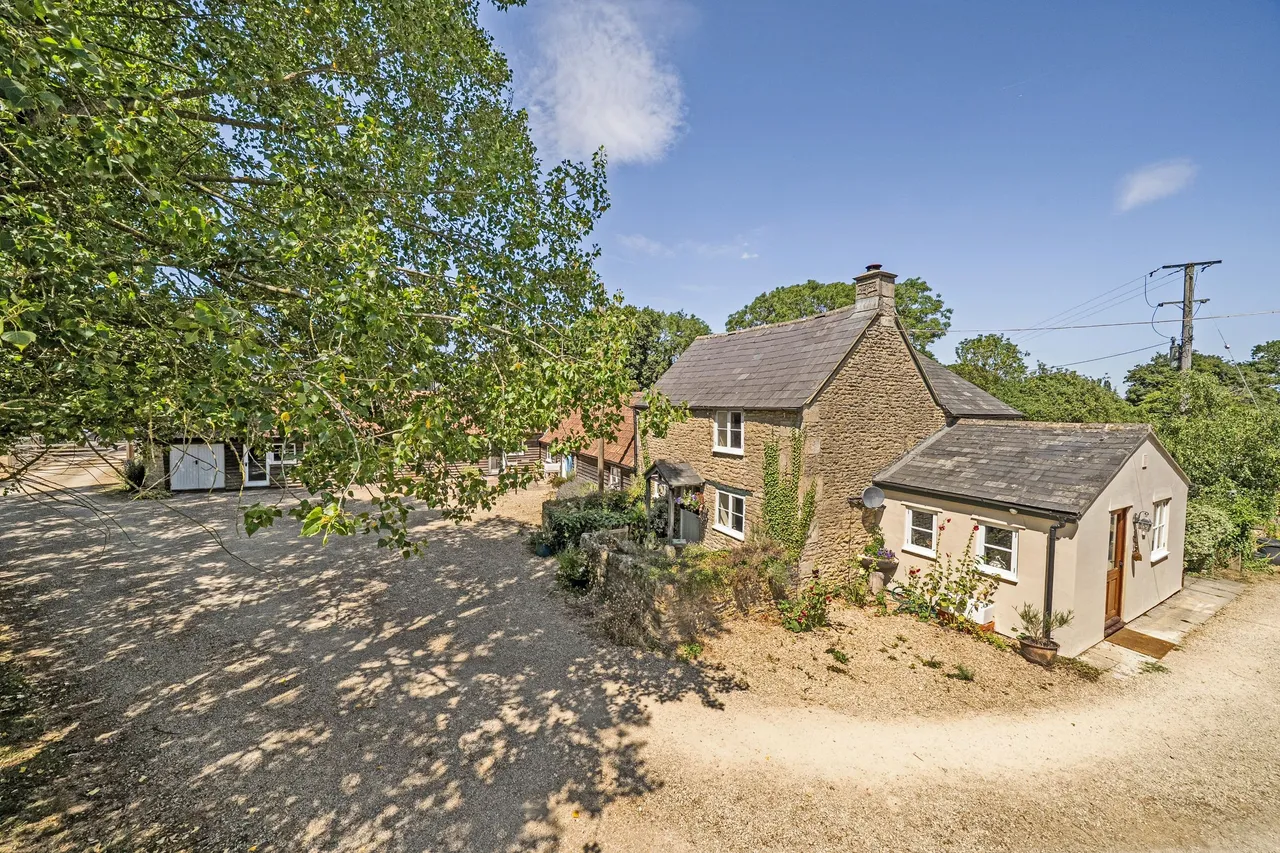Corston, Malmesbury, SN16, photo 27