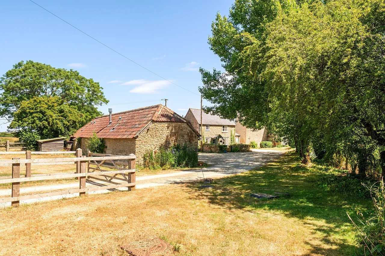 Corston, Malmesbury, SN16, photo 5