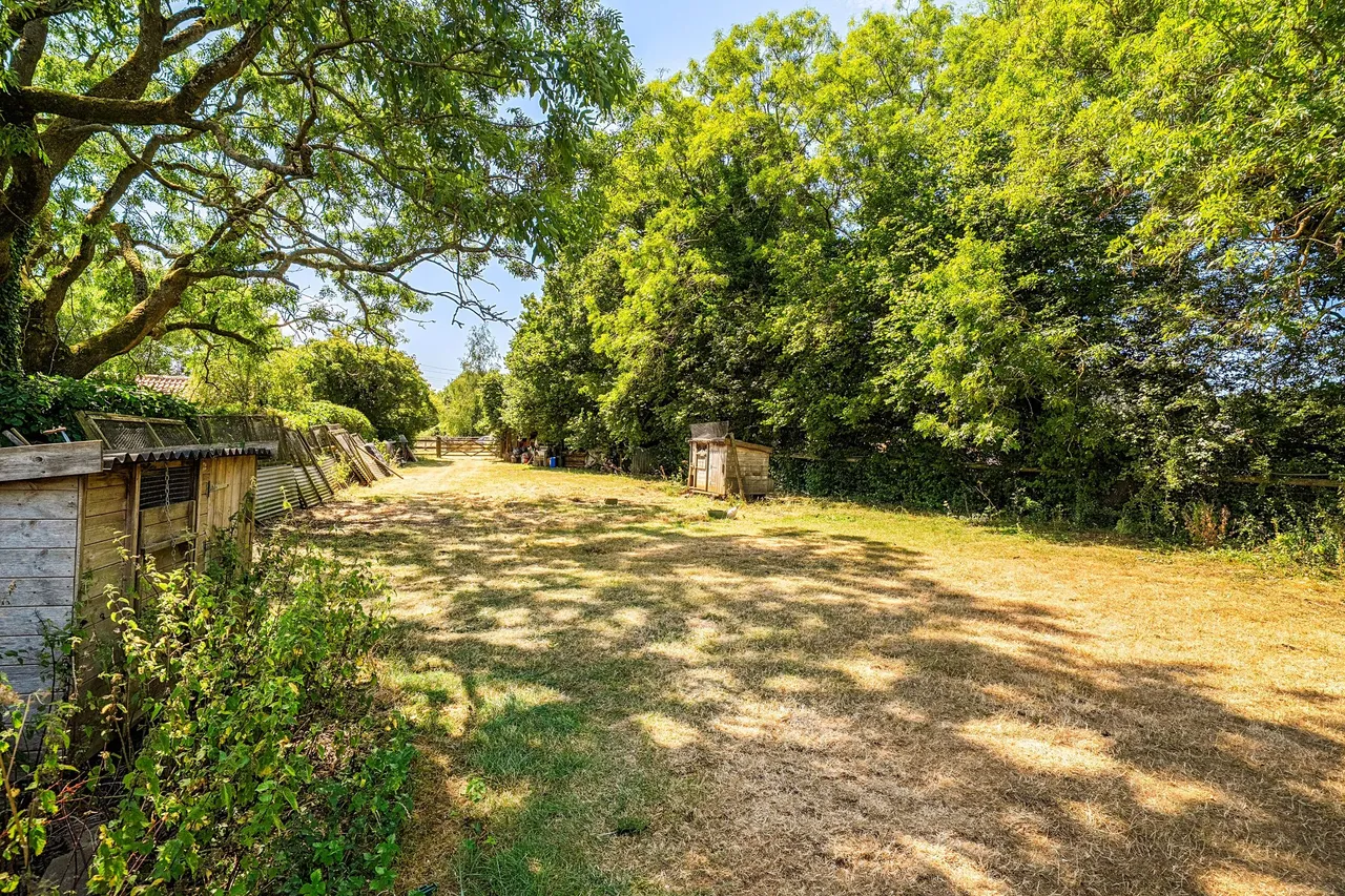 Corston, Malmesbury, SN16, photo 22