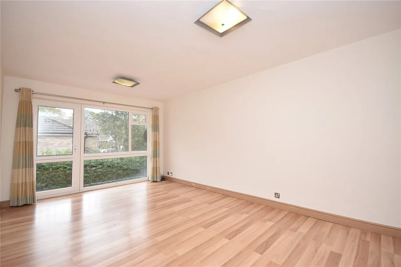 Slaid Hill Court, Leeds, LS17, photo 3