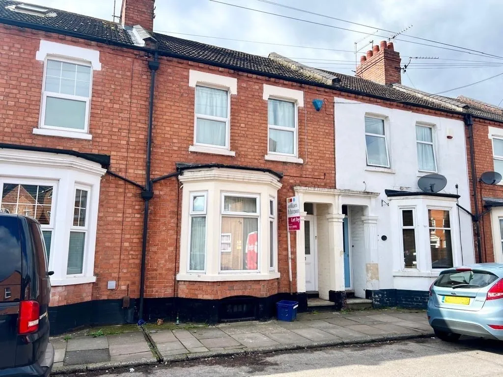 5 bed house to rent — Ivy Road, NORTHAMPTON