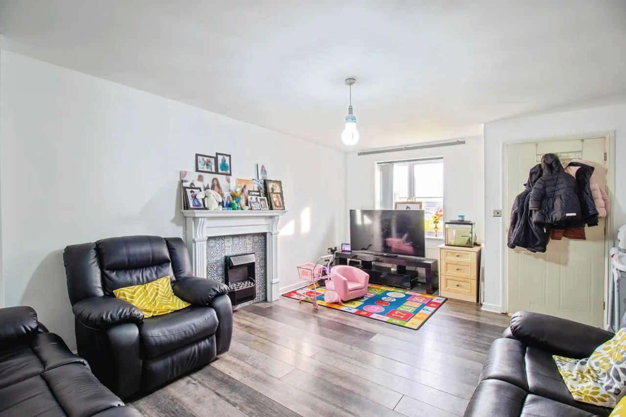 Pumphouse Close, Longford, Coventry, CV6, photo 4