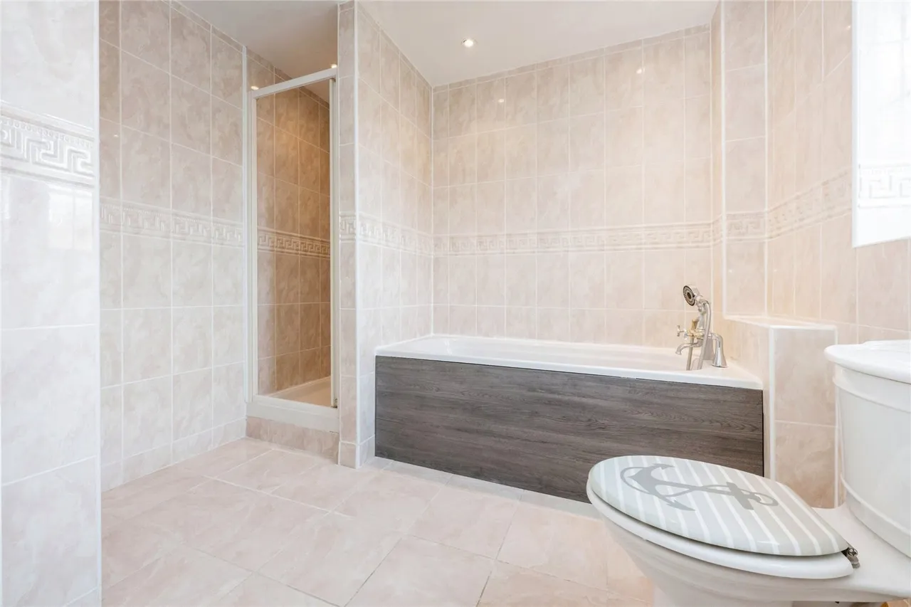 The Glebe, Clapham, Bedford, Bedfordshire, MK41, photo 11