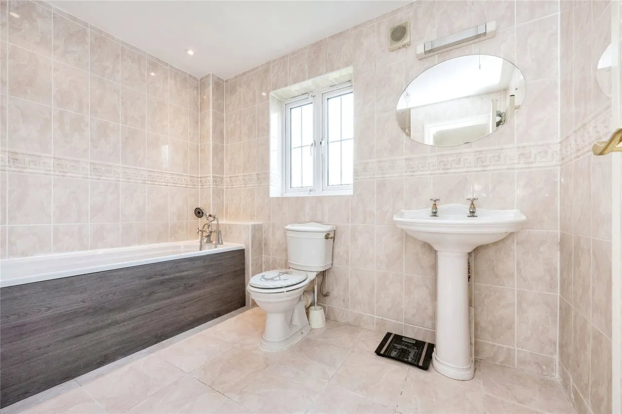 The Glebe, Clapham, Bedford, Bedfordshire, MK41, photo 20