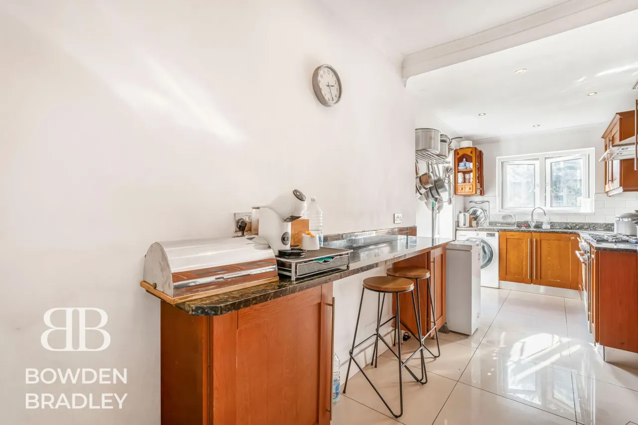 Edith Road, Chadwell Heath, RM6, photo 6