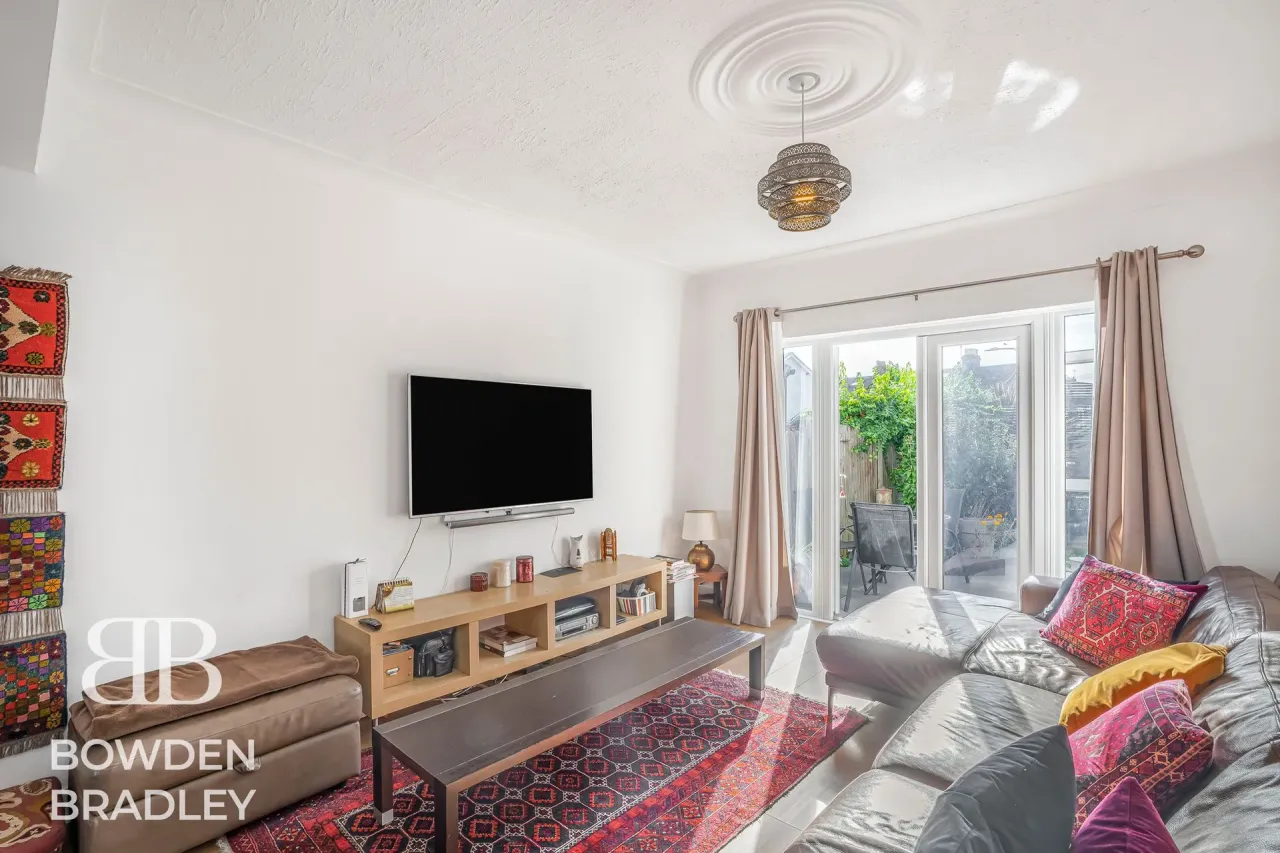 Edith Road, Chadwell Heath, RM6, photo 24