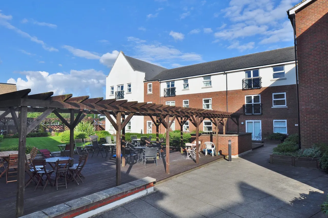 Johnson Place, 65 Walsworth Road, Hitchin, photo 10