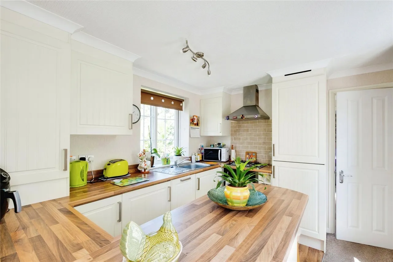 Southampton Road, Lyndhurst, SO43, photo 3