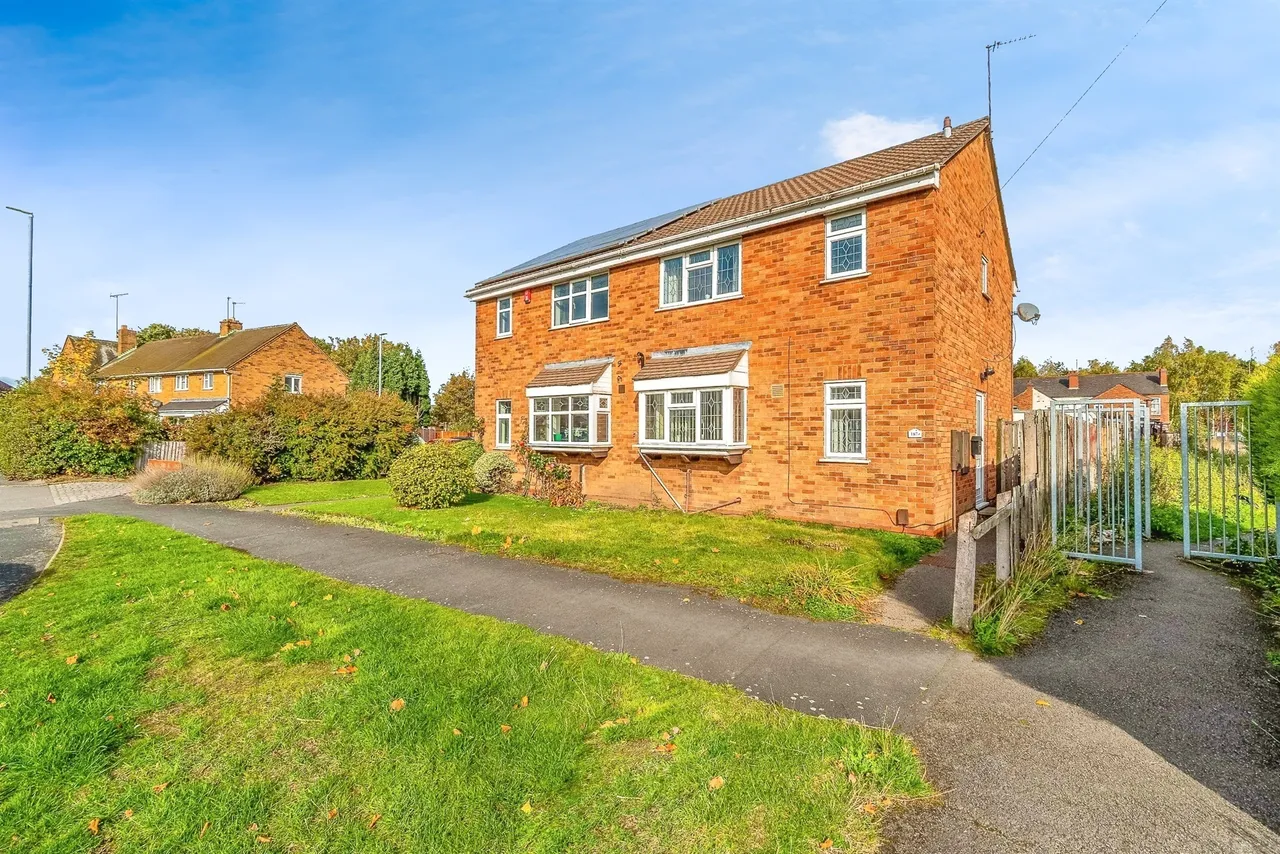 3 bed house for sale, Hough Road, Walsall, WS2