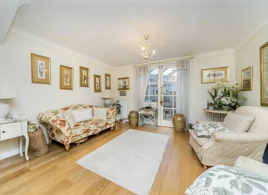 White Heron Mews, Teddington, TW11, photo 2