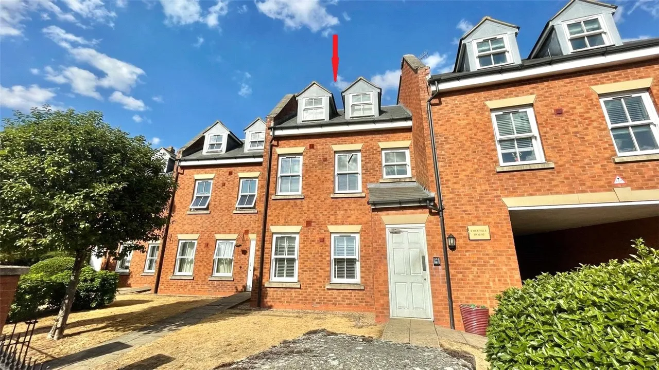 2 bed flat for sale, Birmingham Road, Stratford-upon-Avon, CV37